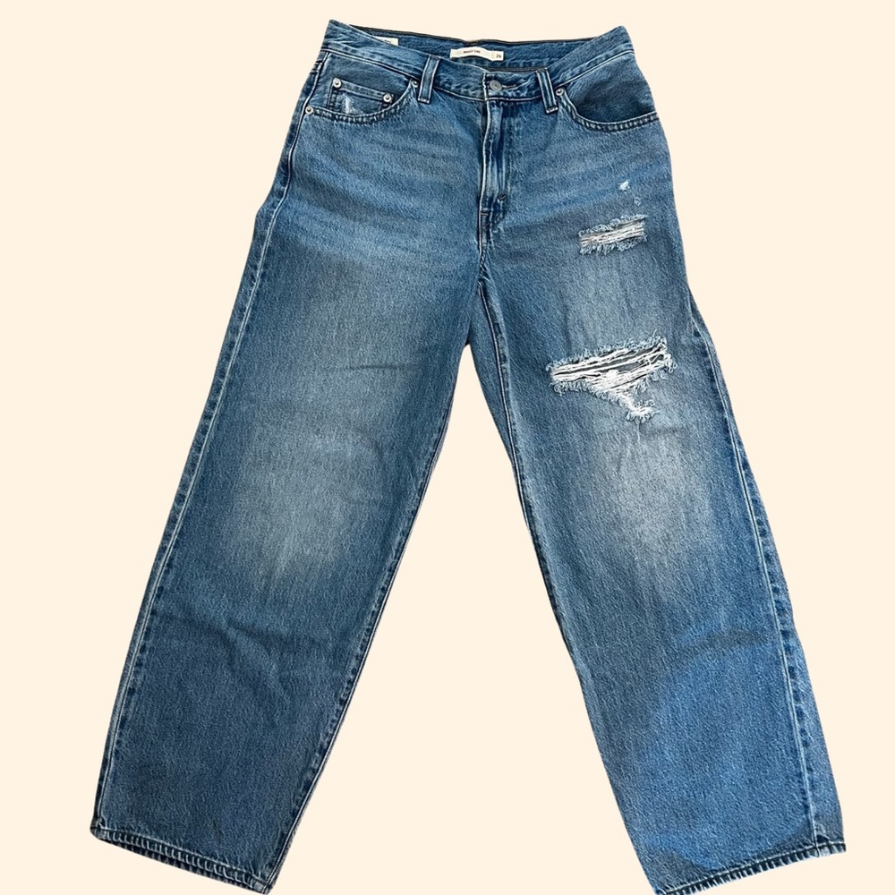 Levi’s baggy dad jeans